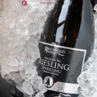 Sparkling-wine-on-ice