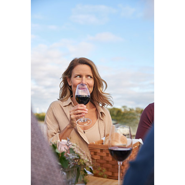 1_toronto_photographer_joanna_wojewoda_sprucewood_shores09285035 wine tasting